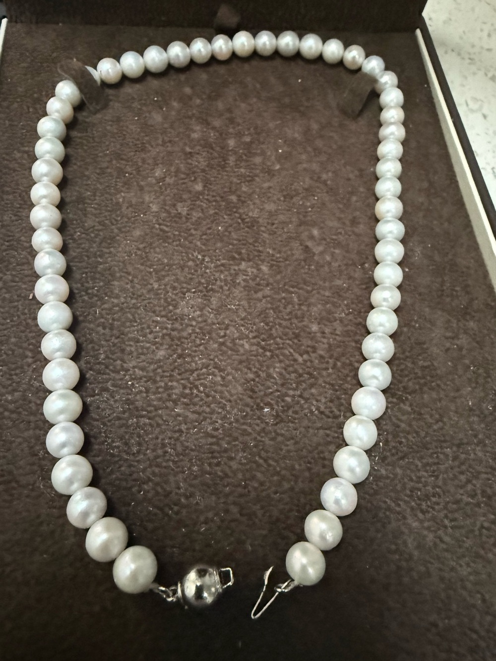 Top luster silver hue pearl necklace cultured pearl 15.5" comparable to mikimoto